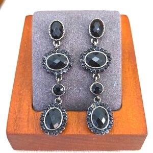 Liz Claiborne Black Acrylic Dangler Earrings